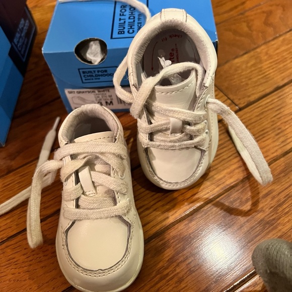 Stride rite - Picture 2 of 6